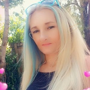 Meet your Posher, Beverly